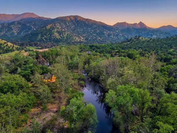 N Kaweah River Drive, Three Rivers, CA 93271