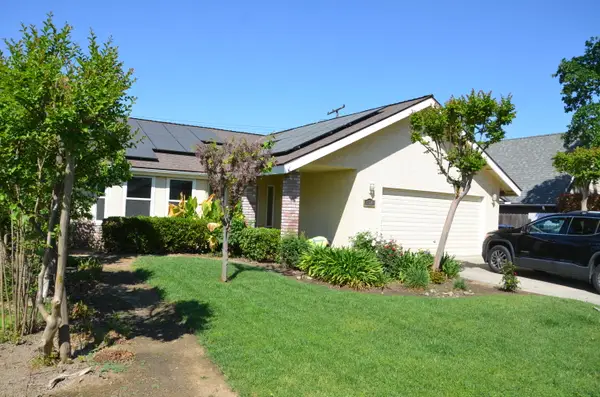 634 W Vassar Avenue, Visalia, CA 93277