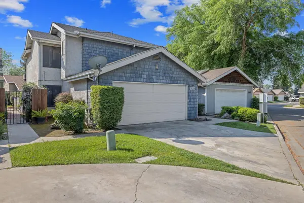 1907 E Vine Avenue, Visalia, CA 93292