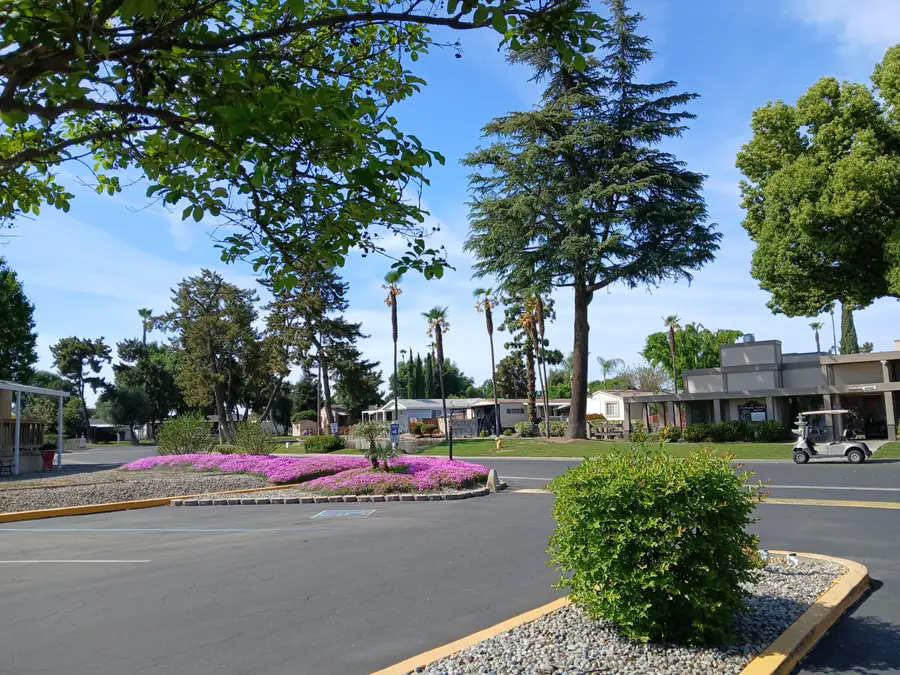 2400 W Midvalley Avenue #Q1, Visalia, CA 93277 - #2