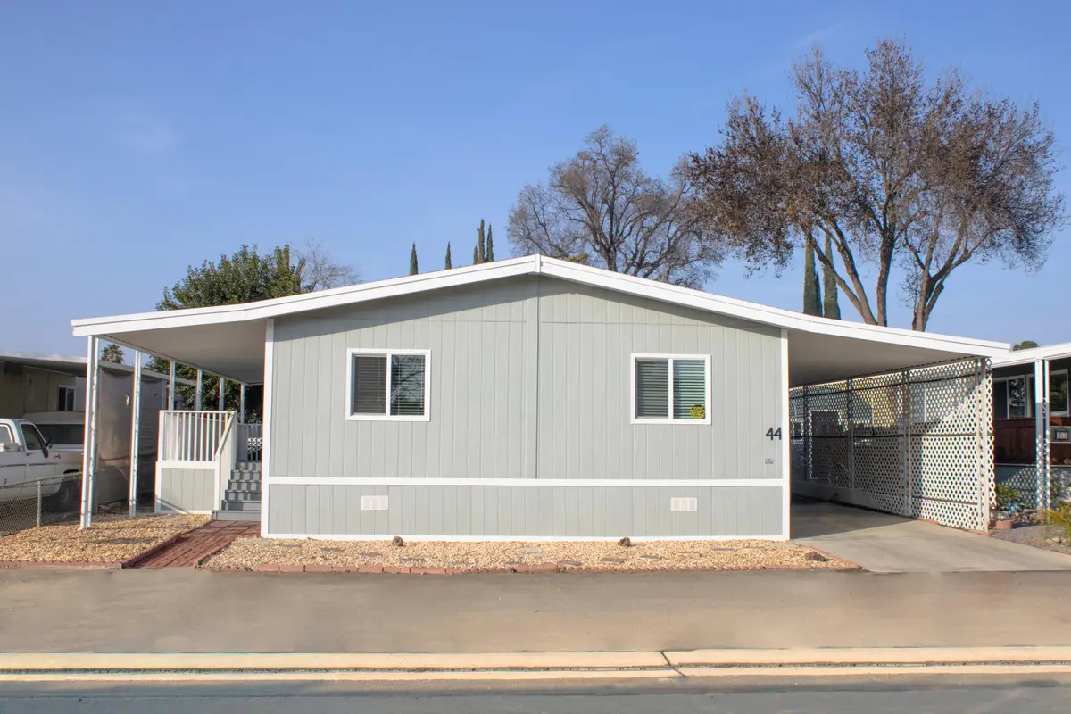415 N Akers Street, Visalia, CA 93291 - #1