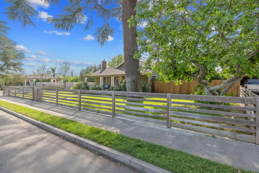 801 N Stevenson, Visalia, CA 93291 - #3