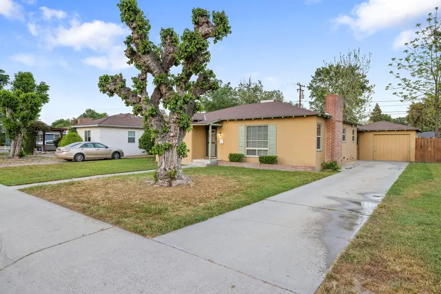 820 S Oak Park, Visalia, CA 93277 - #3