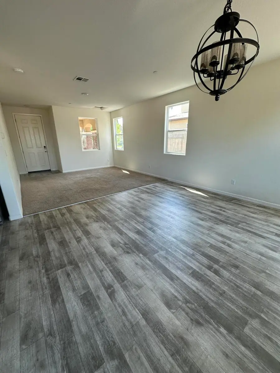 3728 E Kaweah Avenue, Visalia, CA 93292 - #3