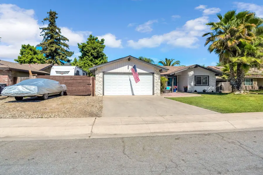 3444 W Coppola Avenue, Visalia, CA 93277 - #3