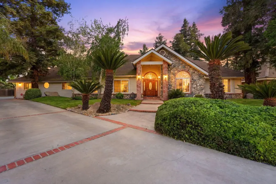 412 N Kanai Drive, Porterville, CA 93257 - #2