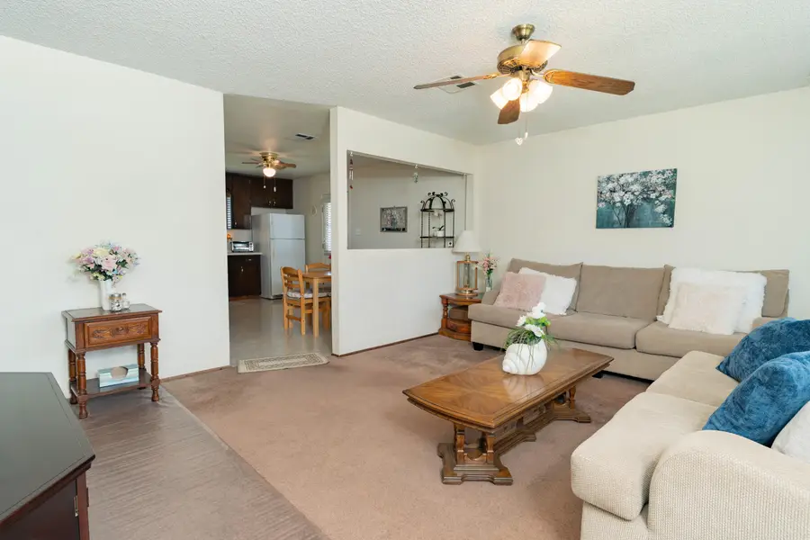 876 Daphne Lane, Lemoore, CA 93245 - #3