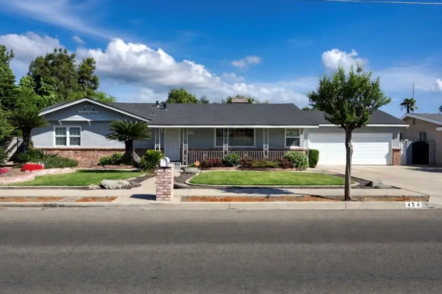 494 E Merritt Avenue, Tulare, CA 93274 - #3