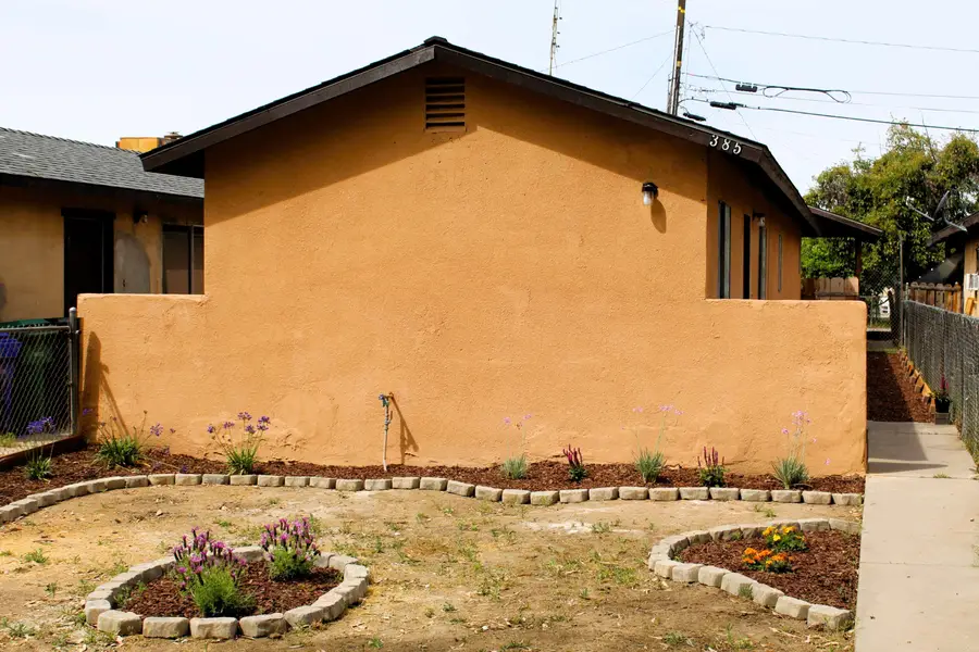 385 S Cornell Street, Porterville, CA 93257 - #2