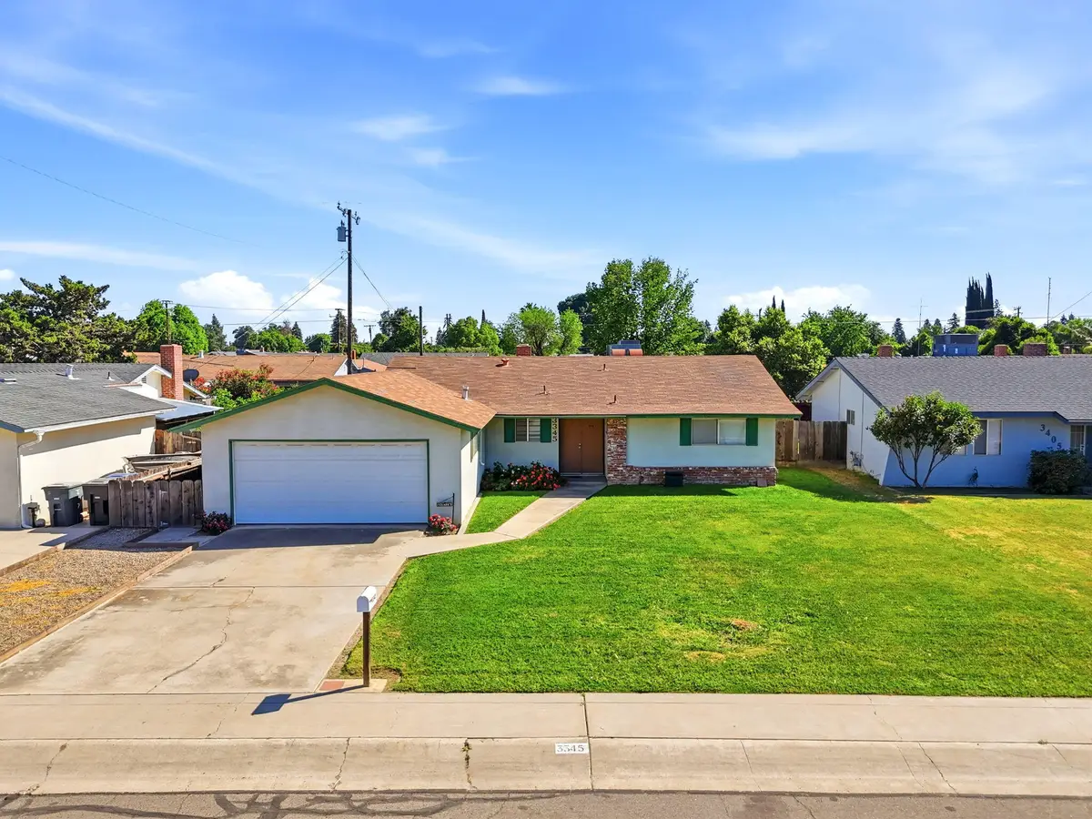 3345 W Laurel Avenue, Visalia, CA 93277 - #1