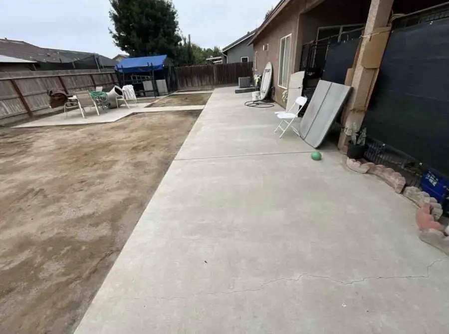 2071 W Orange Avenue, Porterville, CA 93257 - #3