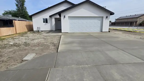 2104 Bell Avenue, Corcoran, CA 93212
