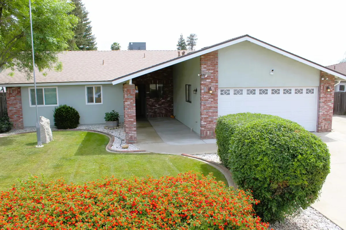 610 Wellington Street, Porterville, CA 93257 - #1