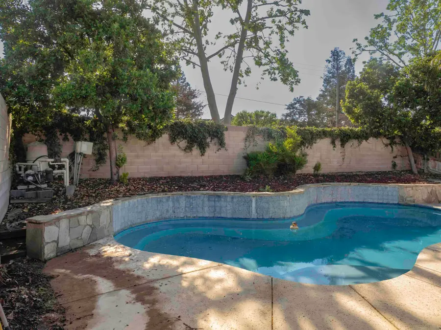 697 Leta Mae Court, Exeter, CA 93221 - #2