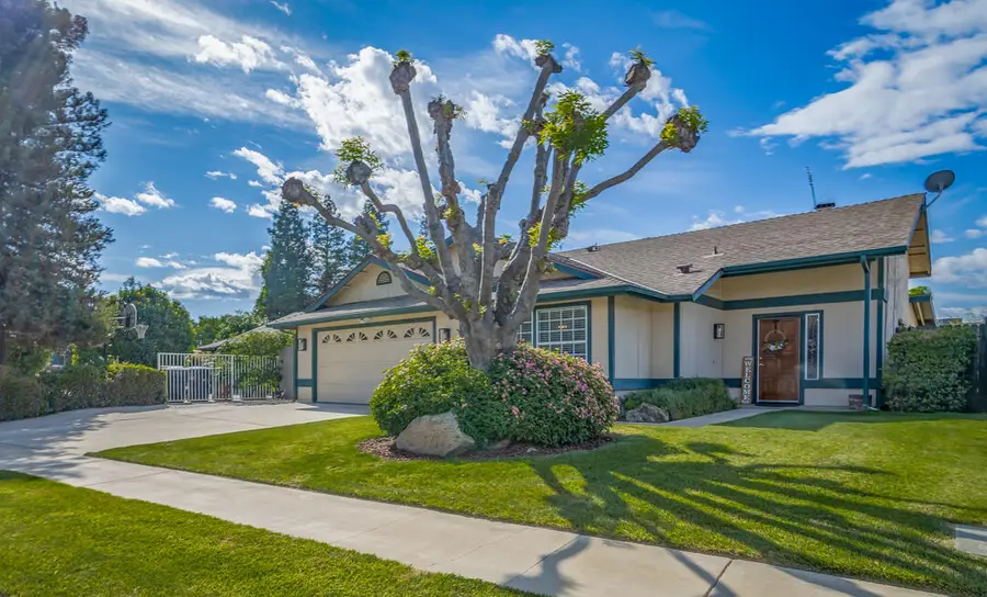 5127 W Westgate Avenue, Visalia, CA 93277 - #3