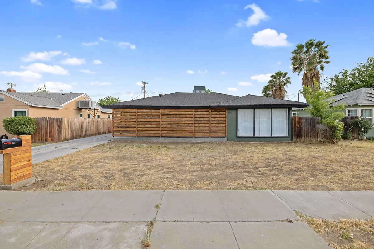 445 W Washington Street, Coalinga, CA 93210 - #1