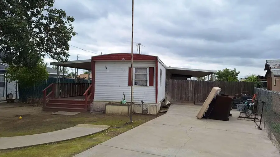 141 N Waukesha Street, Porterville, CA 93257 - #2
