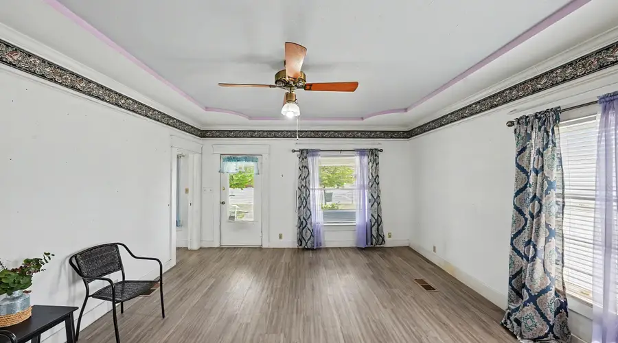 104 N Orange Avenue, Exeter, CA 93221 - #3