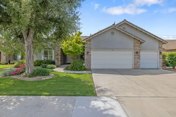 643 W Bel Aire Avenue, Porterville, CA 93257