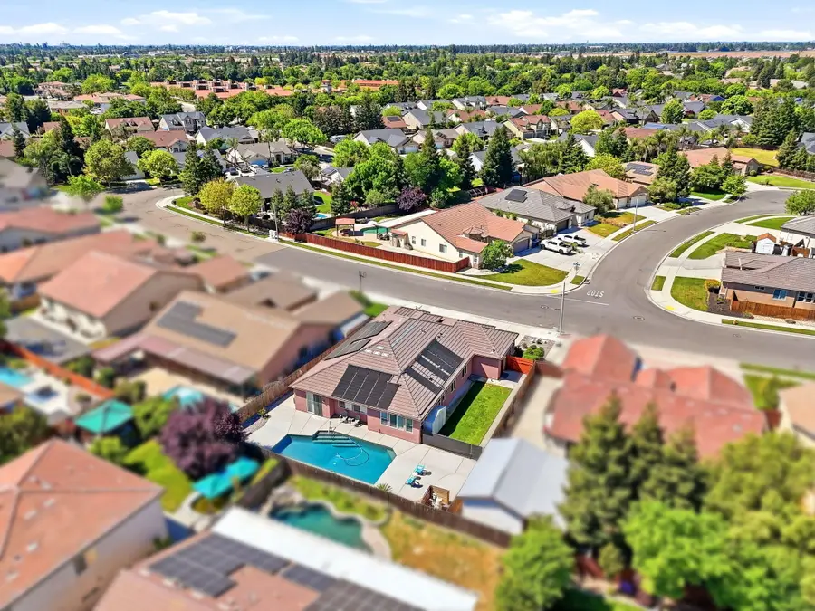 1998 Albarino Street, Tulare, CA 93274 - #3