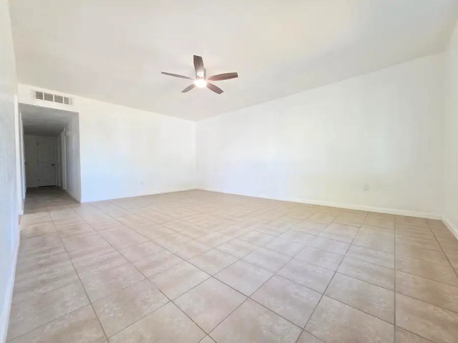 1324 Hume Drive, Sanger, CA 93657 - #3