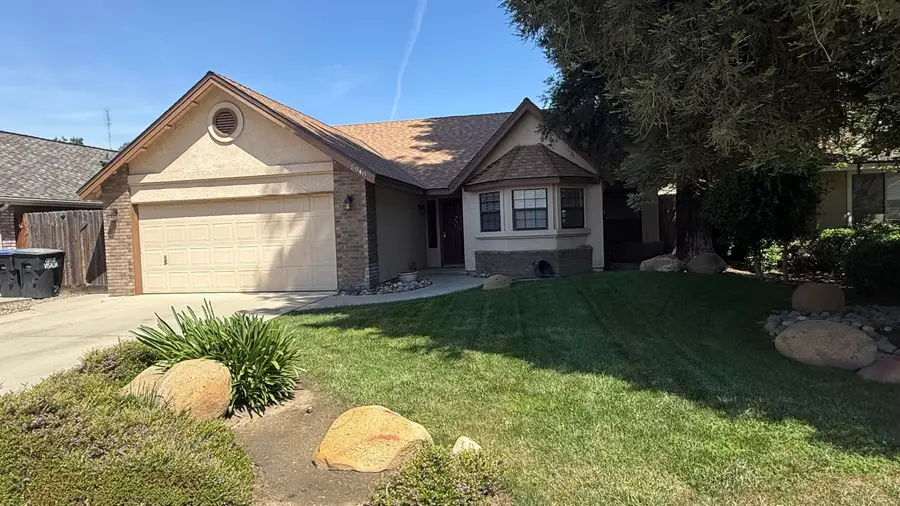 5948 W Crowley Avenue, Visalia, CA 93291 - #2