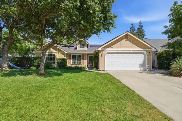 5240 W Wren Court, Visalia, CA 93291