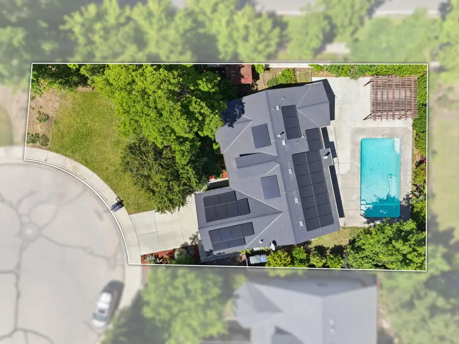 5240 W Wren Court, Visalia, CA 93291 - #2