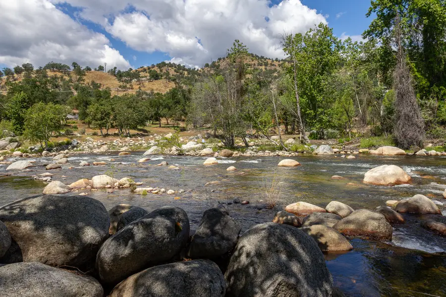 42695 42695 Sierra Drive, Three Rivers, CA 93271 - #3