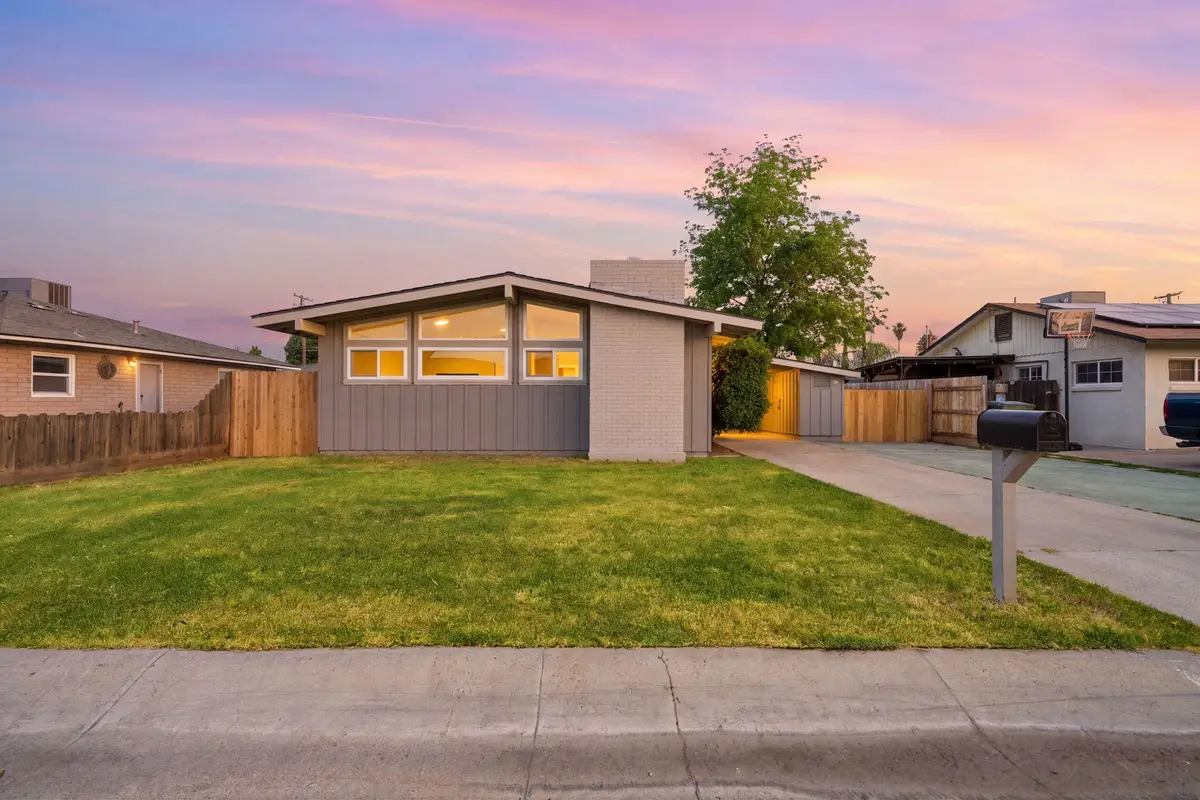 1807 S Bardo Street, Visalia, CA 93277 - #1
