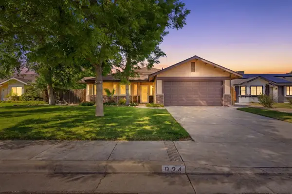 924 Greenwood Avenue, Hanford, CA 93230