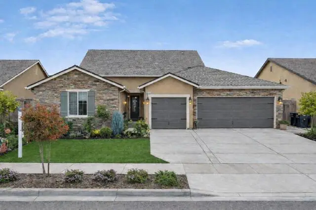 2241 E Monte Verde Court, Visalia, CA 93292 - #1