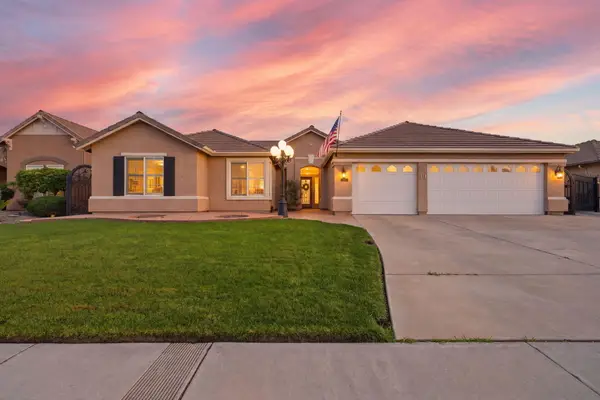 1945 W Picadilly Lane, Hanford, CA 93230