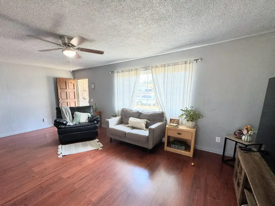 369 Lindale Street, Porterville, CA 93257 - #3