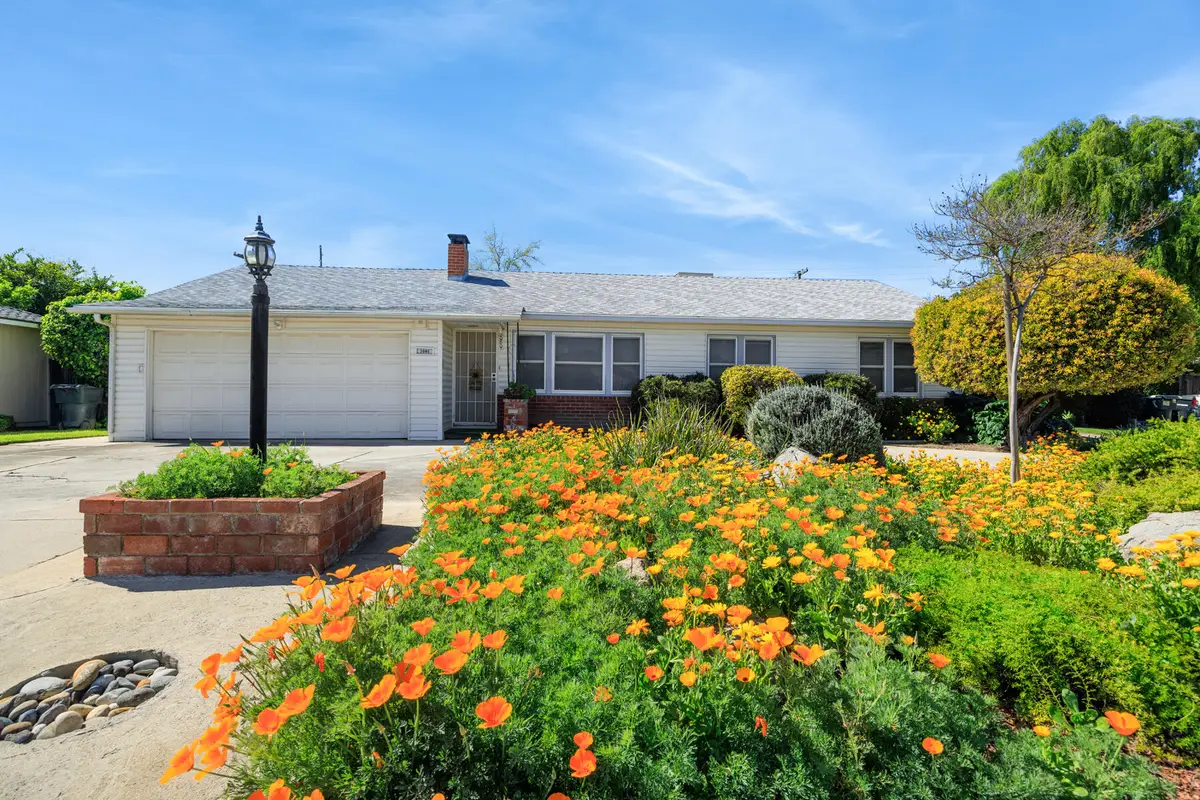 2080 Mckinley Avenue, Hanford, CA 93230 - #1