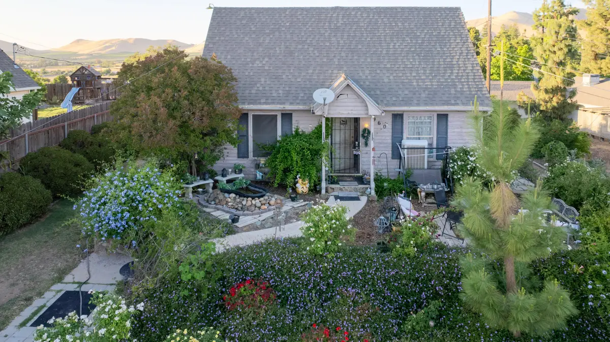 960 E Morton Hill, Porterville, CA 93257 - #1