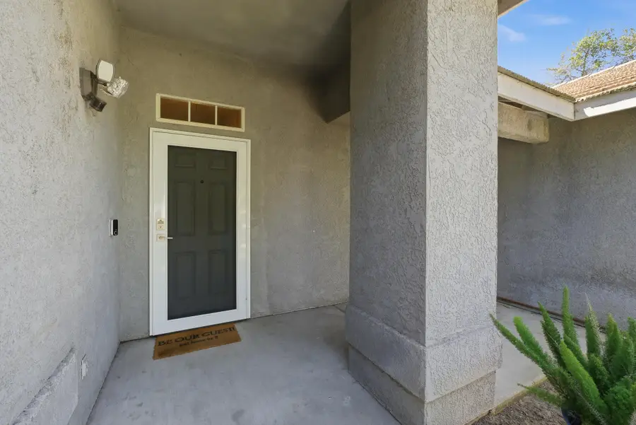 719 E Ferguson Avenue, Visalia, CA 93292 - #3