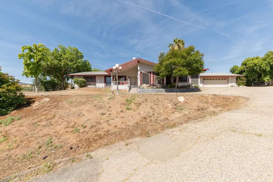 16601 Mustang Drive, Springville, CA 93265 - #3