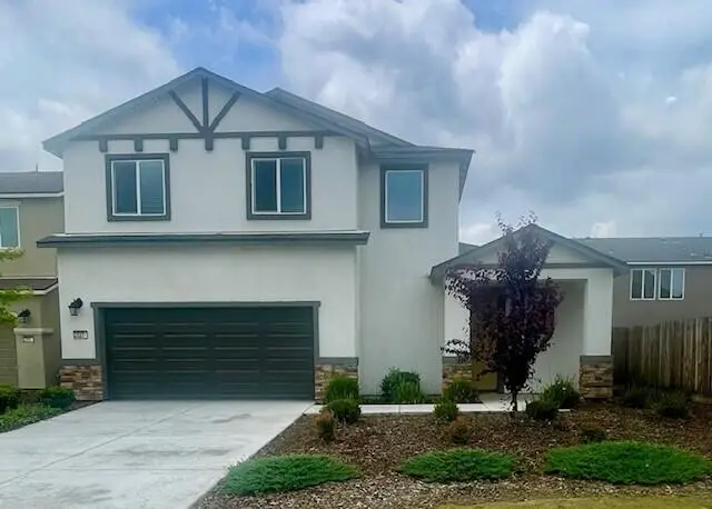 2227 S Crumal Street, Visalia, CA 93292 - #2