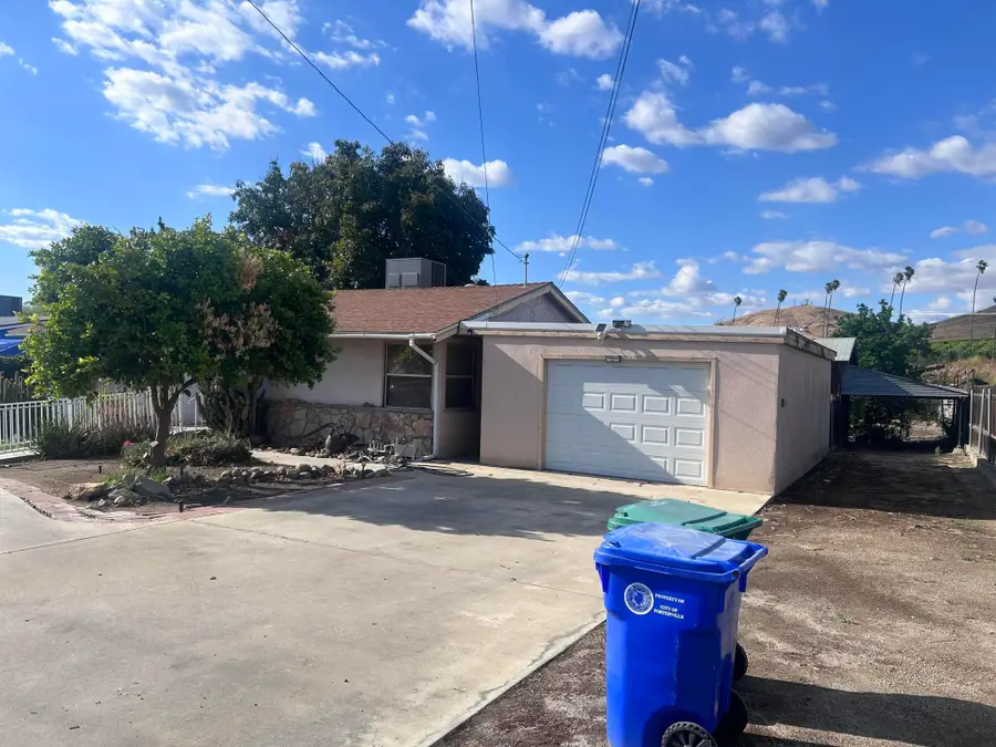 506 W Westfield Avenue, Porterville, CA 93257 - #2