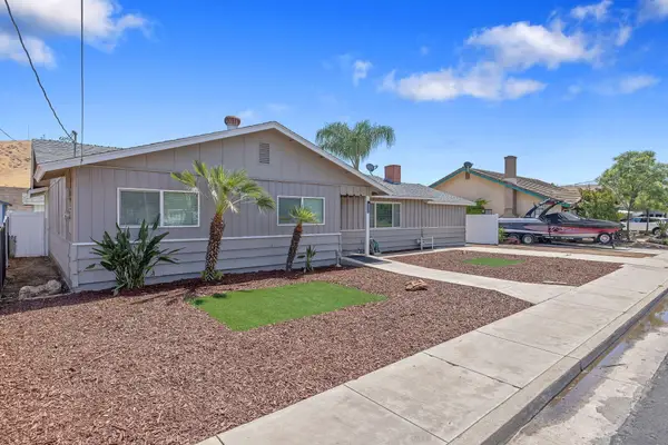 1228 W Linda Vista Avenue, Porterville, CA 93257