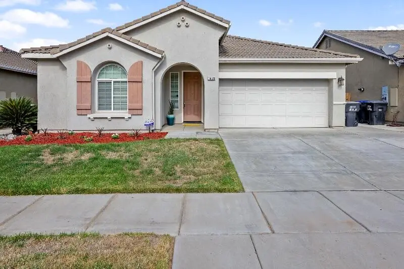 1439 N Mendonca Street, Visalia, CA 93291 - #1
