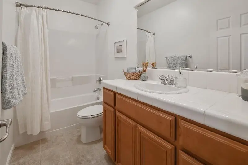 1439 N Mendonca Street, Visalia, CA 93291 - #3