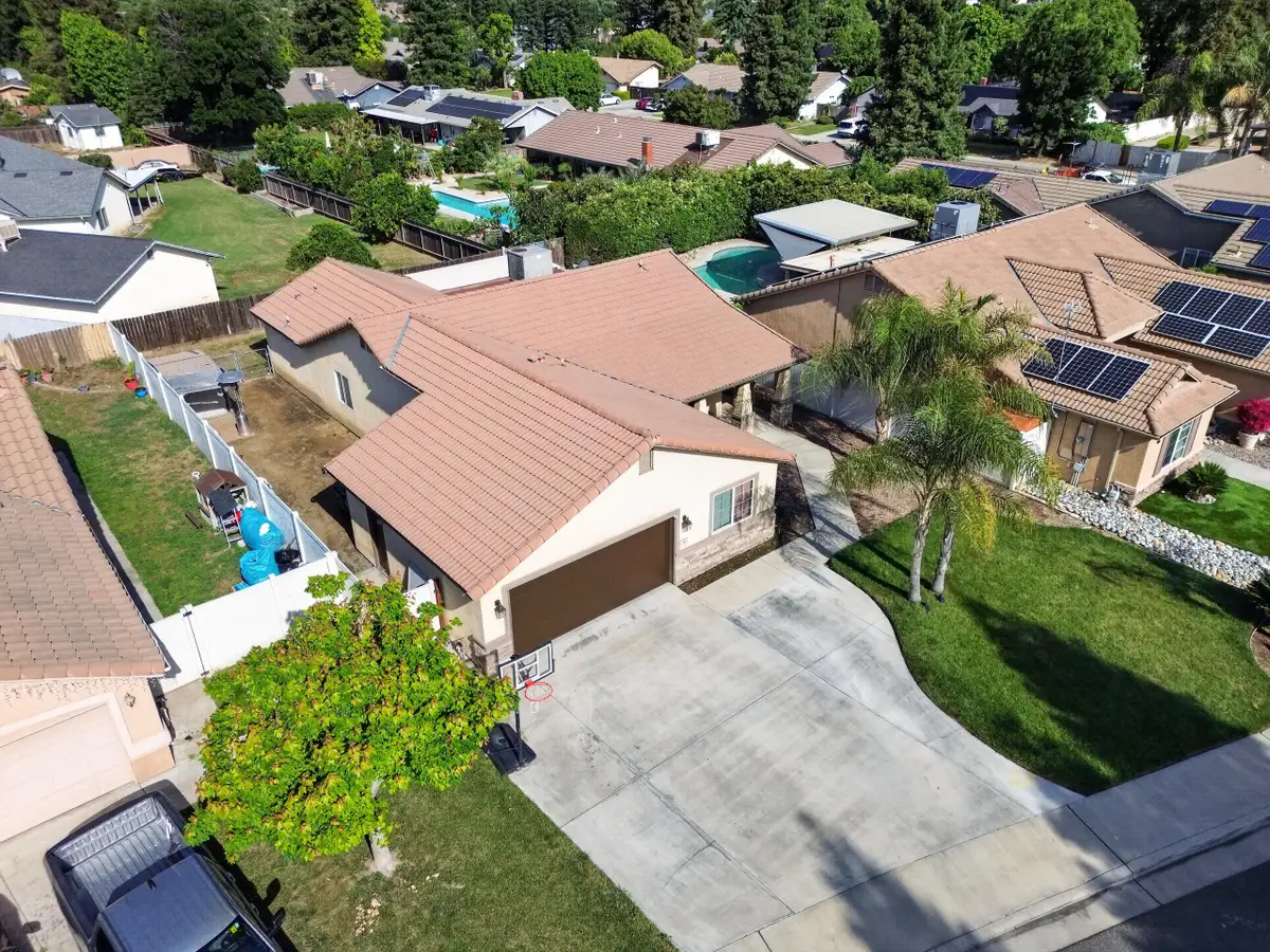 283 S Parkwest Street, Porterville, CA 93257 - #1