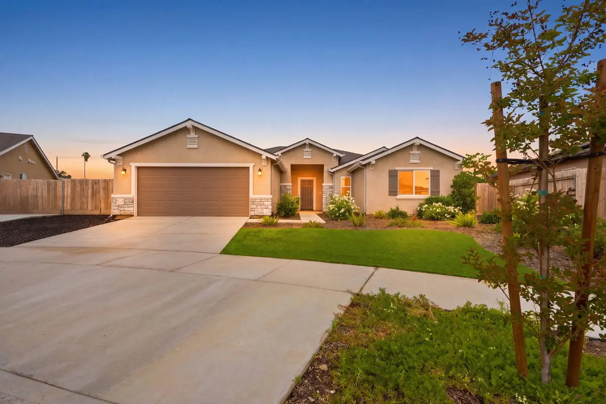2198 W Ambassador Way, Hanford, CA 93230 - #1