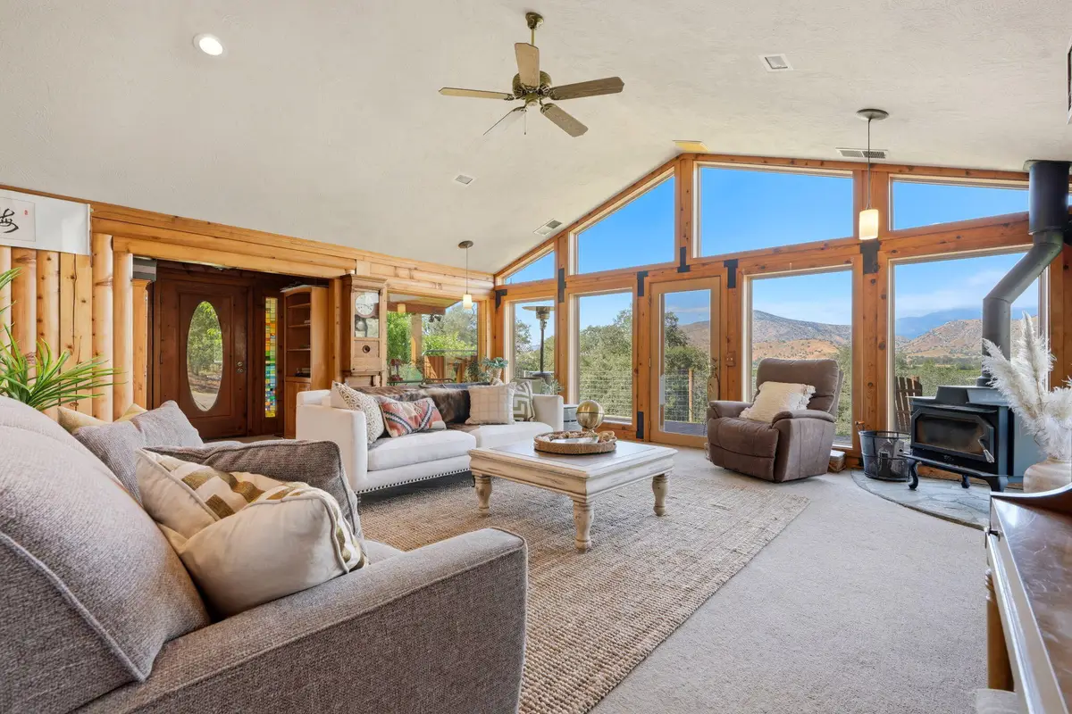 33435 Globe Drive, Springville, CA 93265 - #1