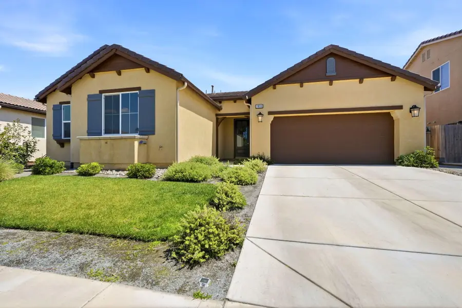 1833 W Corvina Avenue, Visalia, CA 93291 - #3