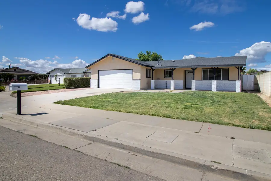 1435 S Salome Street, Tulare, CA 93274 - #2