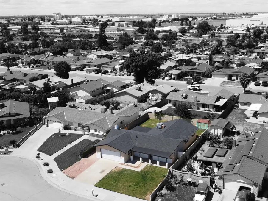 1435 S Salome Street, Tulare, CA 93274 - #3