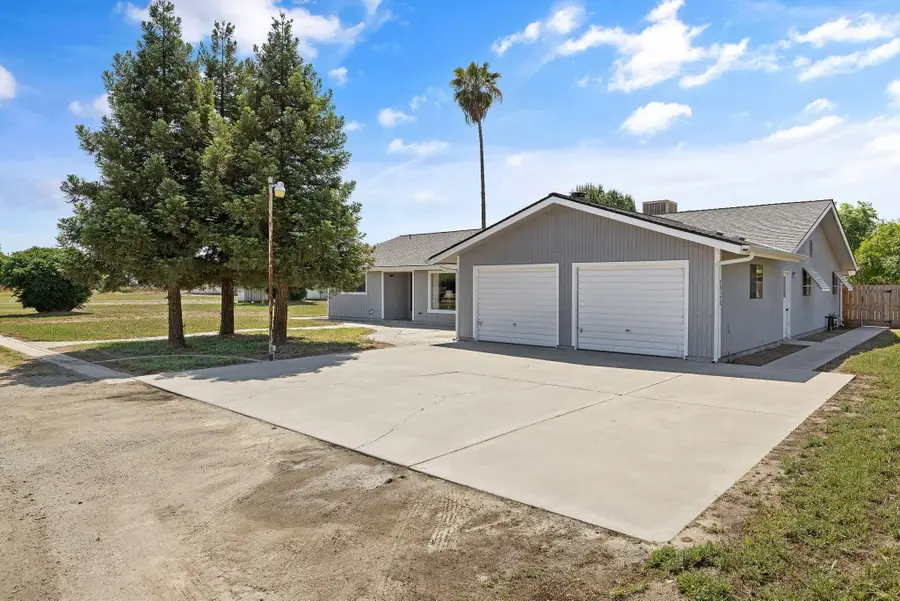 26176 Road 118, Tulare, CA 93274 - #3